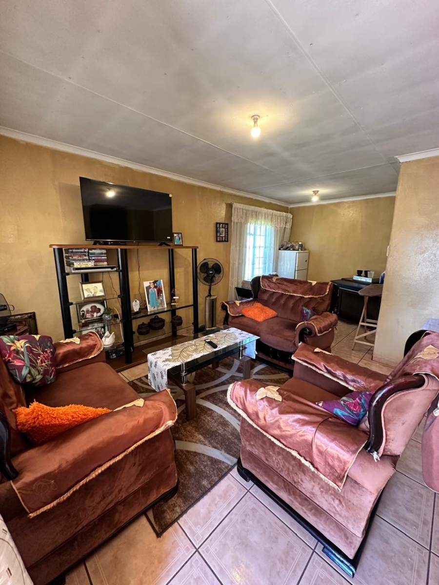 3 Bedroom Property for Sale in Ezibeleni Eastern Cape